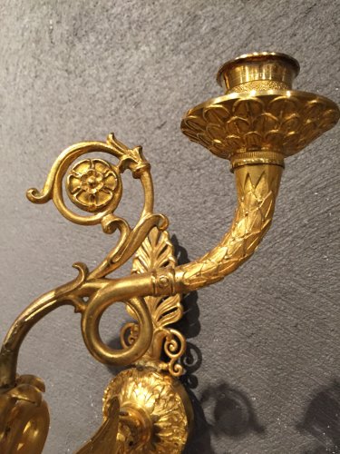 Antiquités - Paire d’appliques en bronze doré «aux cygnes» Paris époque Empire vers 1810