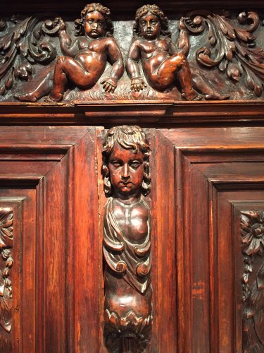 Armoire Biblique en noyer symbolisant la justice, Languedoc époque Louis XIII - Louis XIII