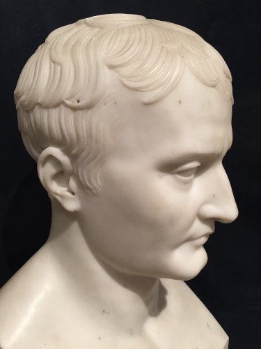 Buste en marbre Napoléon en Hermès d’après Chaudet, époque Empire - Sculpture Style Empire