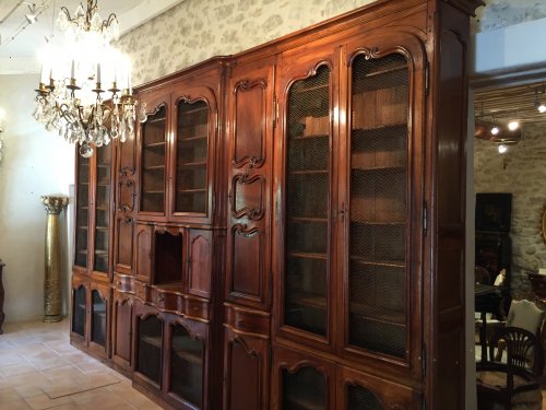 Louis XV - Bibliothèque de Château en noyer massif, Provence époque Louis XV