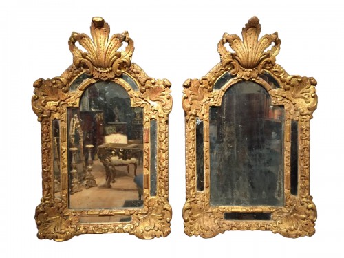 Paire de miroirs en bois doré, Provence époque Régence