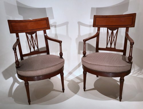 Paire de fauteuils Directoire en acajou massif par Georges Jacob