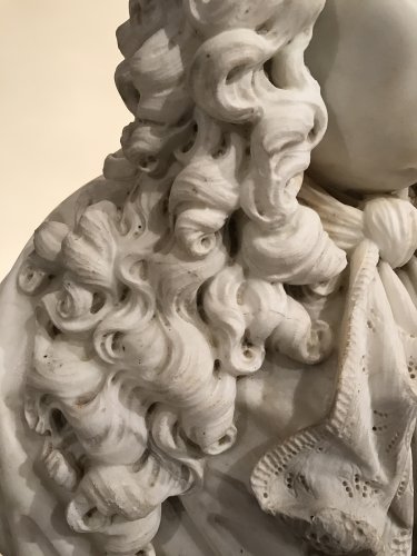 Grand buste en marbre représentant le marquis de Louvois, Paris XVIIe siècle - Louis XIV