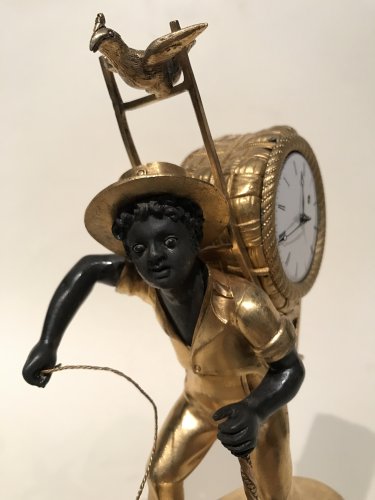 Pendulette au nègre portefaix, Paris époque Empire vers 1810 - Horlogerie Style Empire