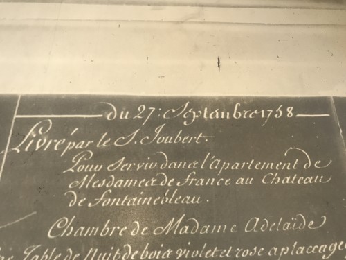 Mobilier Encoignure - Paire d’encoignures royales, livrée par Joubert pour Mme Sophie à Fontainebleau