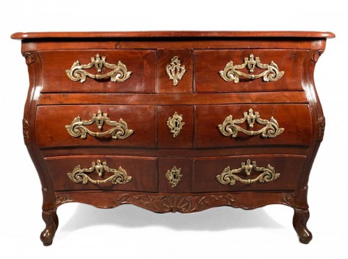Solid mahogany "de port" commode, Aunis-Saintonge circa 1760