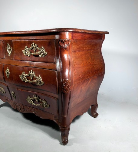 Furniture  - Solid mahogany &quot;de port&quot; commode, Aunis-Saintonge circa 1760