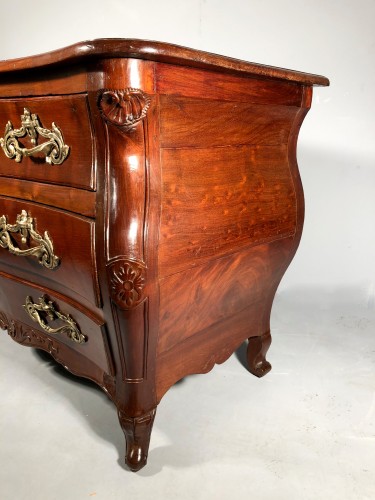 18th century - Solid mahogany &quot;de port&quot; commode, Aunis-Saintonge circa 1760