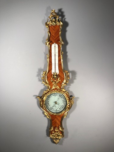 Thermomètre Baromètre en bois de rose, Paris époque louis XV vers 1755 - Objet de décoration Style Louis XV