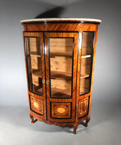 18th century - French showcase demi-lune in marquetry, Jean François Hache circa 1775