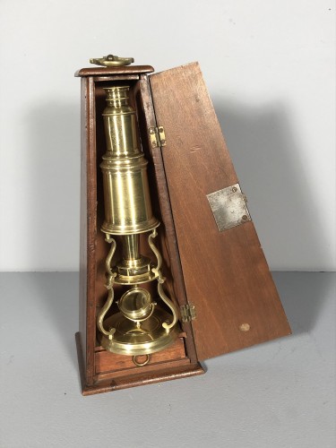 Microscope en bronze doré, Dollond à Londres vers 1770 - Louis XVI