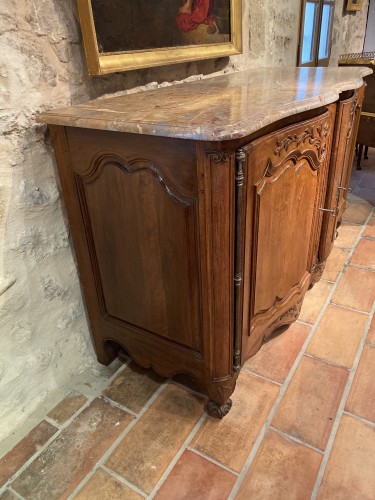 Mobilier Buffet - Buffet de chasse galbé en noyer, Provence époque Louis XV
