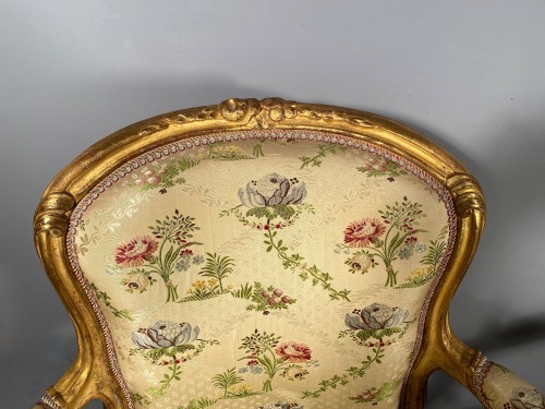 Antiquités - Paire de fauteuils en bois doré P.Bara, Paris époque Louis XV