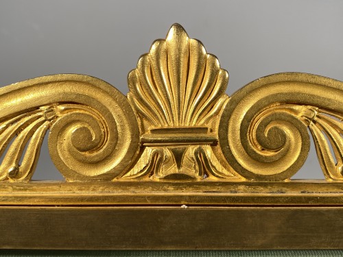 Ecran de cheminée en bronze doré, Paris époque Empire - Mobilier Style Empire