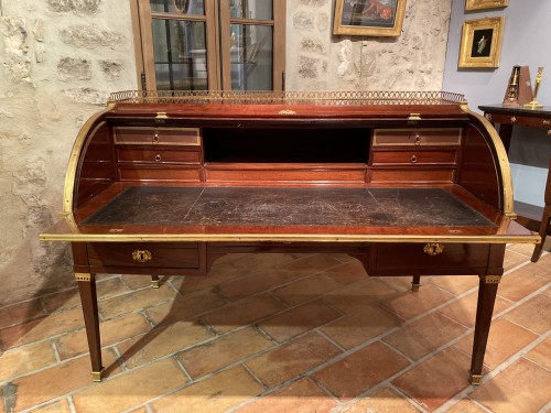 Antiquités - Large cylinder desk with slats in solid mahogany circa 1790