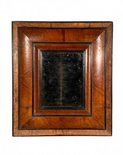 Protestant mirror in olive wood, Provence circa 1600