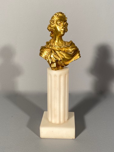 Buste miniature de Louis XV en bronze vers 1745-1750 - Sculpture Style Louis XV