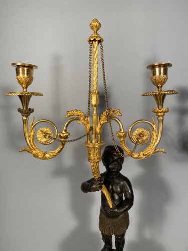XVIIIe siècle - Paire de candélabres aux négrillons, Paris vers 1790