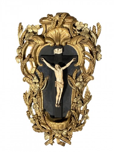 Crucifix en bois doré et ivoire, Provence époque Louis XV vers 1760