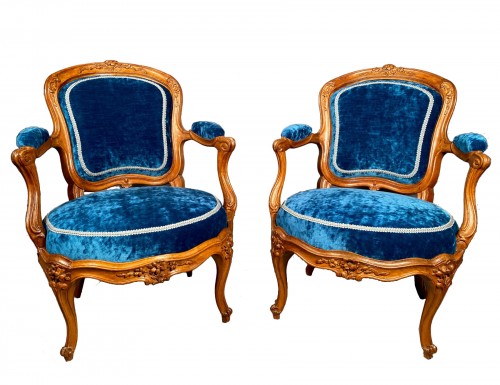 Paire de cabriolets à châssis estampillés Tillard, Paris vers 1760