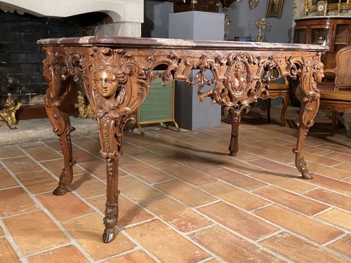 XVIIIe siècle - Table à gibier aux indiennes attribuée à Toro, Aix en Provence vers 1710