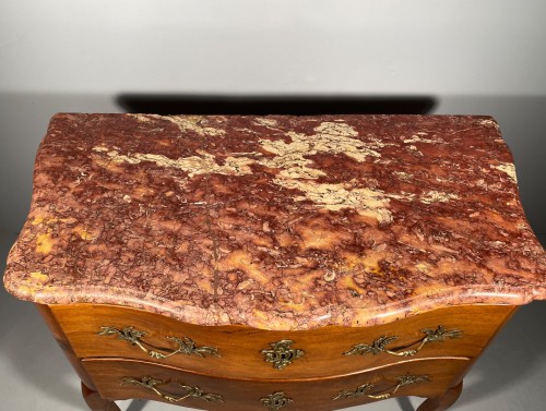 Antiquités - French 18th Walnut commode by Jean François Hache in Grenoble circa 1770