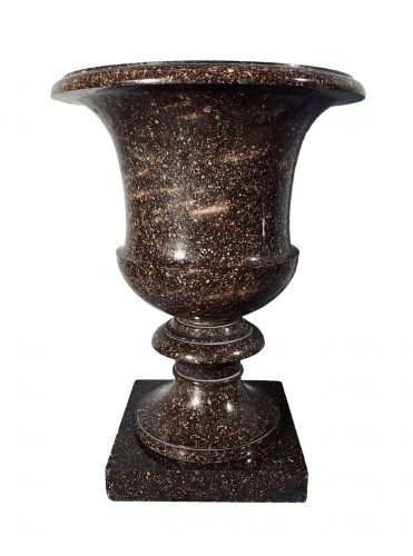 Vase Médicis en porphyre de Blyberg, Suède vers 1805-1810
