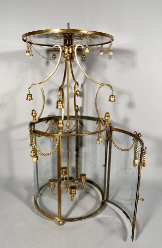 18th century - Lantern in pagoda, Paris Louis XVI period