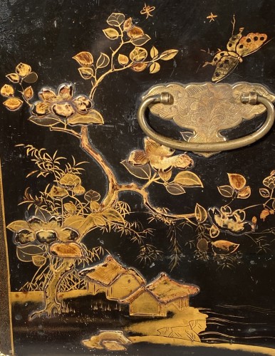 Asian Works of Art  - Pair of Japanese lacquer travel cabinets circa 1680