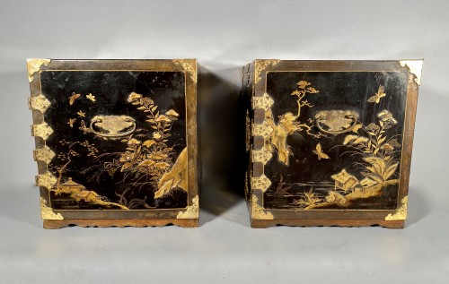 Pair of Japanese lacquer travel cabinets circa 1680 - 