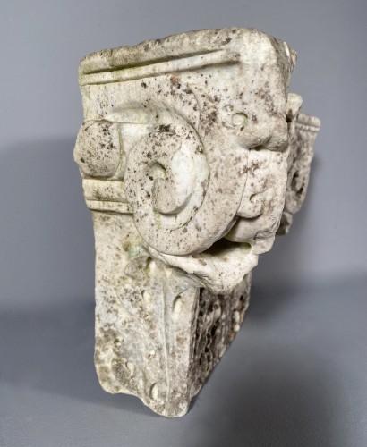 Chapiteau en marbre de carrare, Italie XVIe siècle - Renaissance