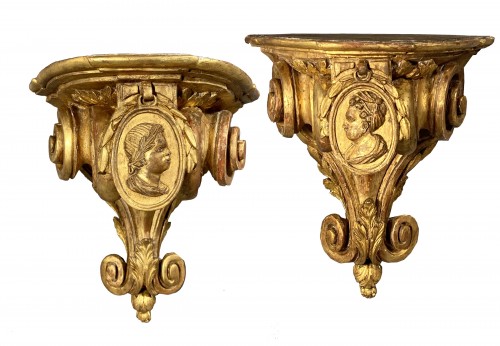 Paire de consoles d’angles d’après Delafosse, Paris époque Louis XV