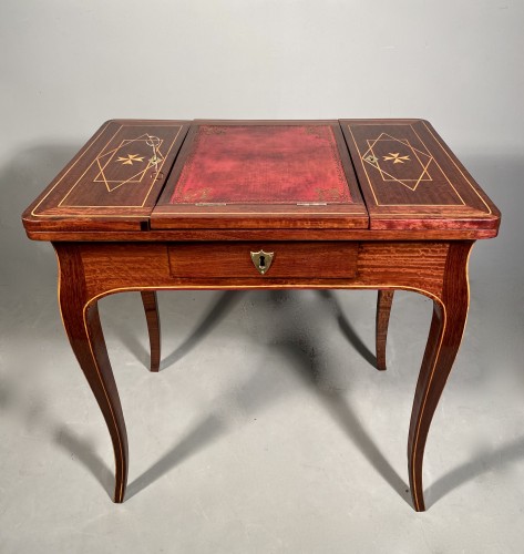 Table à musique en bois exotique, La Rochelle époque Louis XV - Louis XV