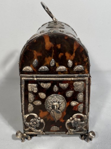 XVIIIe siècle - Coffret en écaille de Tortue et argent 18e siècle