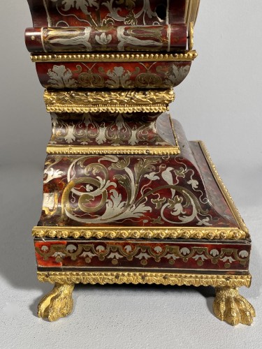 Antiquités - Pendule « tête de poupée » en marqueterie Boulle, Paris époque Louis XIV