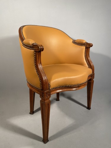 Seating  - Walnut desk chair, P.Pillot, Nîmes around 1780