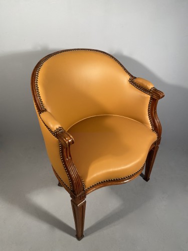 Louis XVI - Walnut desk chair, P.Pillot, Nîmes around 1780
