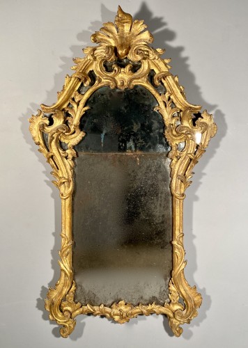 Italian fine 18th mirror in gilded wood, Genoa circa 1750 - Louis XV