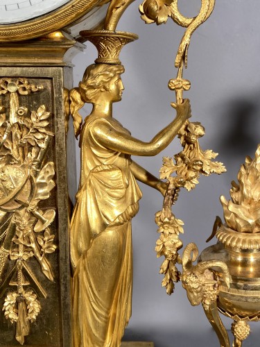 18th century - Garnish with Etruscan caryatids, Paris Revolutionary period  circa 1793