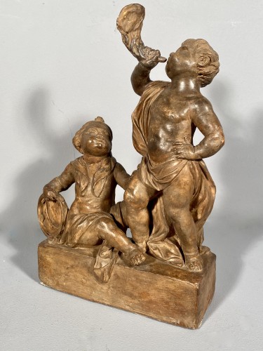 Antiquités - Projet de chenets en terre cuite aux enfants musiciens, Paris vers 1770