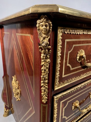 Mazarine chest of drawers in amaranth, Paris, ep Louis XIV around 1690 - Furniture Style Louis XIV