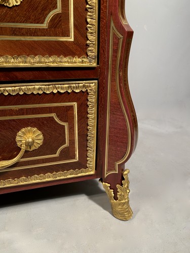 Antiquités - Commode mazarine en amarante, Paris époque Louis XIV vers 1715