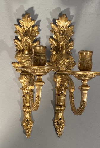 Paire d’appliques aux bustes d’empereurs, Paris époque Louis XIV - Franck Baptiste Provence