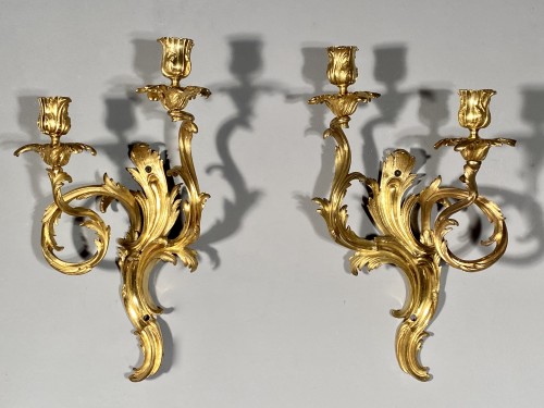 Antiquités - Pair of crowned C sconces circa 1750