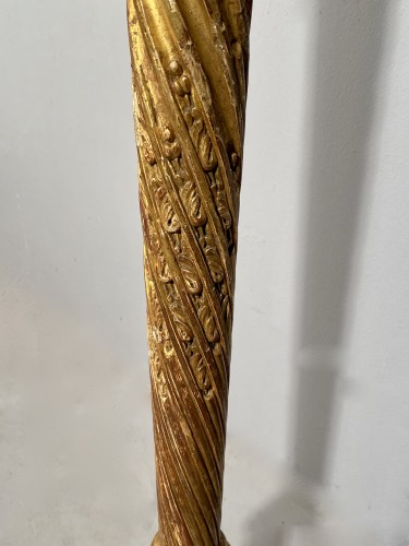 Louis XVI - Console demi-lune en bois de chêne doré, Paris vers 1785