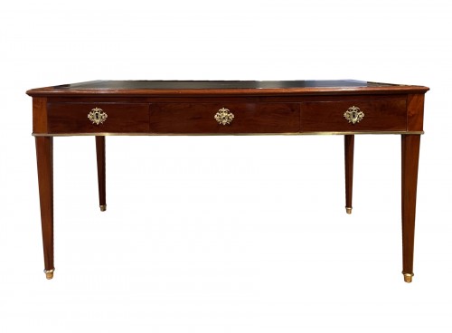 Mahogany desk, Paris Louis XVI circa 1790