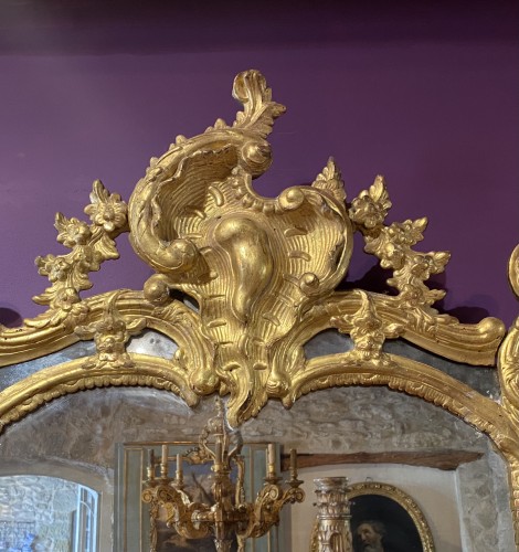 Mirror in gilded wood, Aix en Provence, Louis XV period circa 1750 - Mirrors, Trumeau Style Louis XV