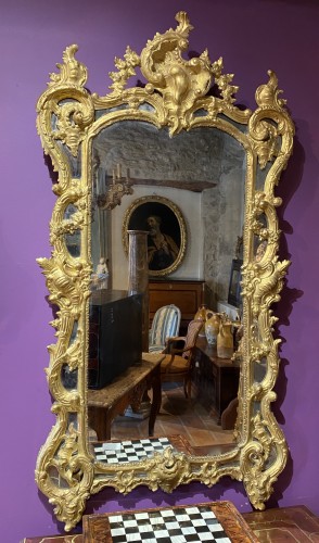 Louis XV - Mirror in gilded wood, Aix en Provence, Louis XV period circa 1750