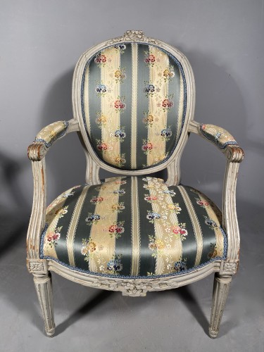 Pair of cabriolet armchairs by J.B Lelarge, Paris circa 1780 - 