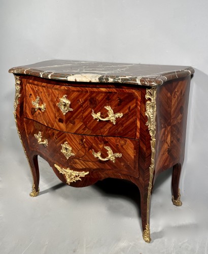 Mobilier Commode - Commode en marqueterie, estampillée Migeon, Paris vers 1750